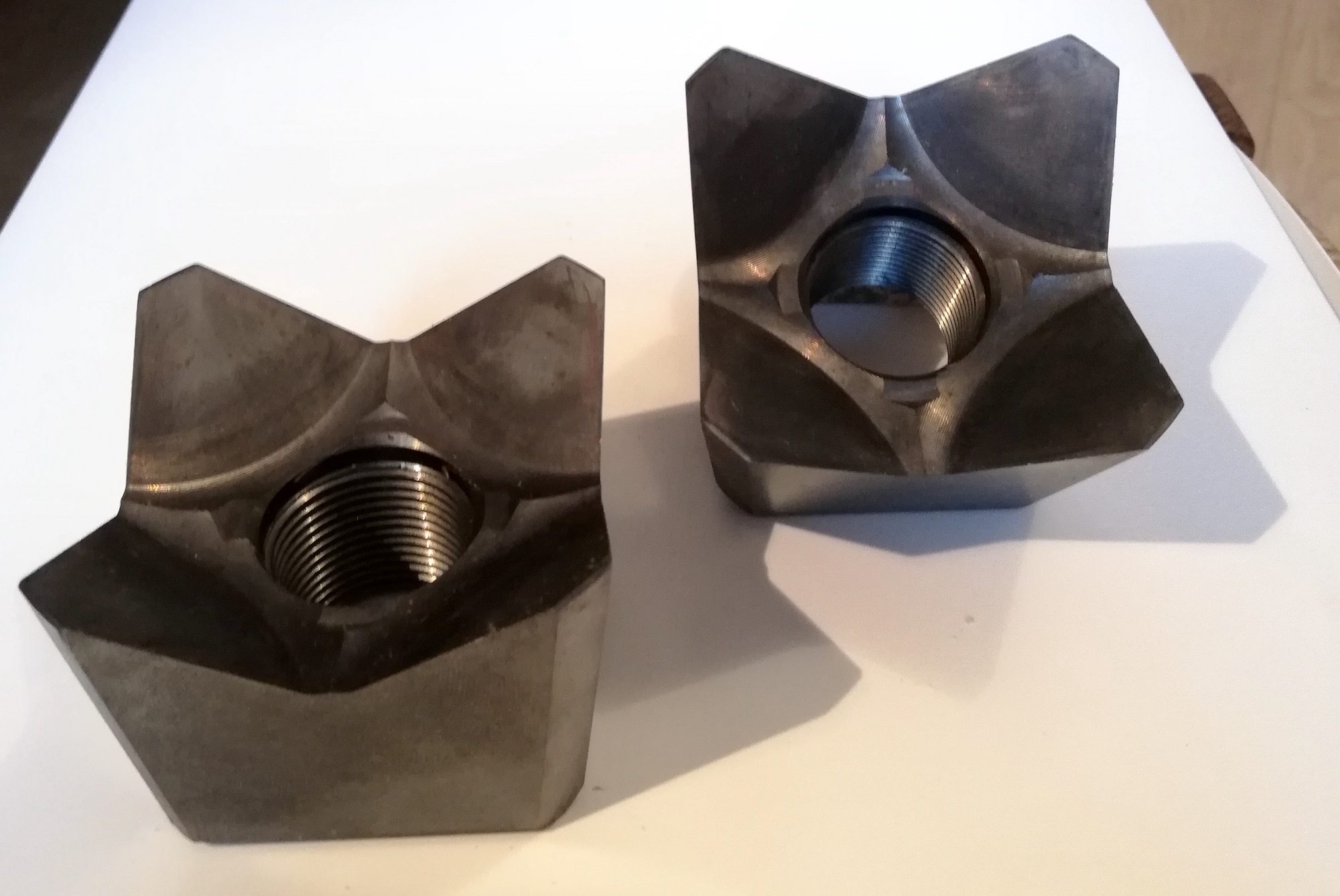 Dents pour scie de tête d'abattage adaptable aux dents Q10233T